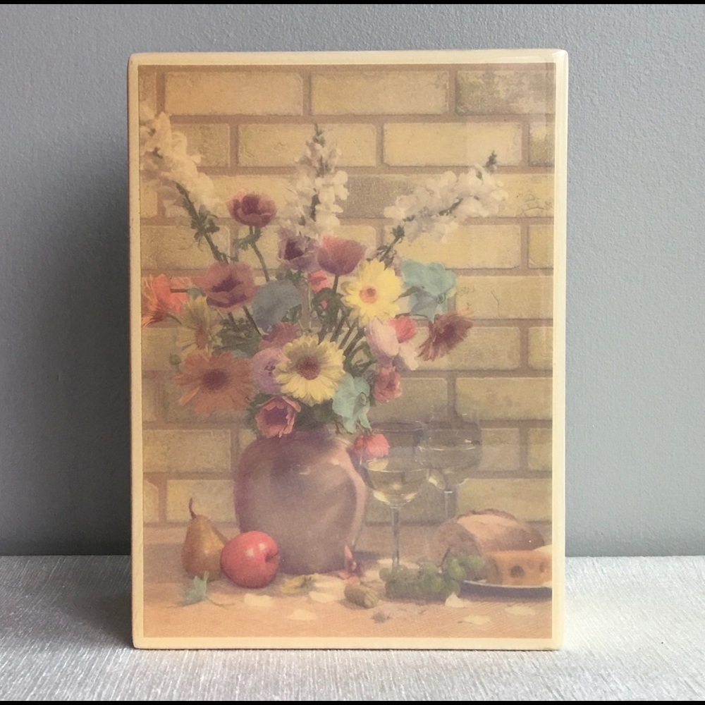 REUGE lacquered wooden music box